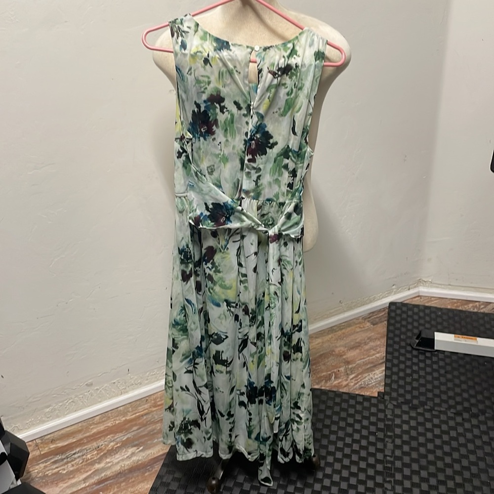Simply Vera Vera Wang green floral dress size medium - Picture 2 of 8